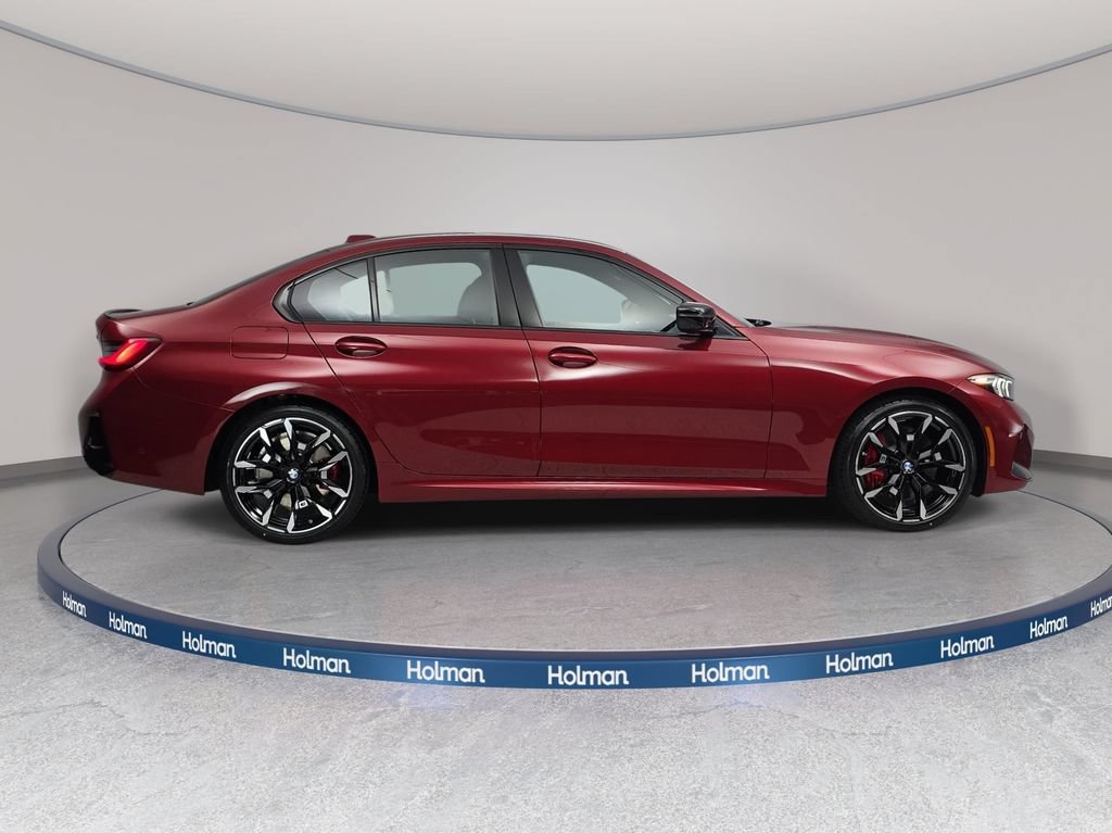New 2026 BMW 330i xDrive Sedan w/ M Sport Package AWD/4WD image 4