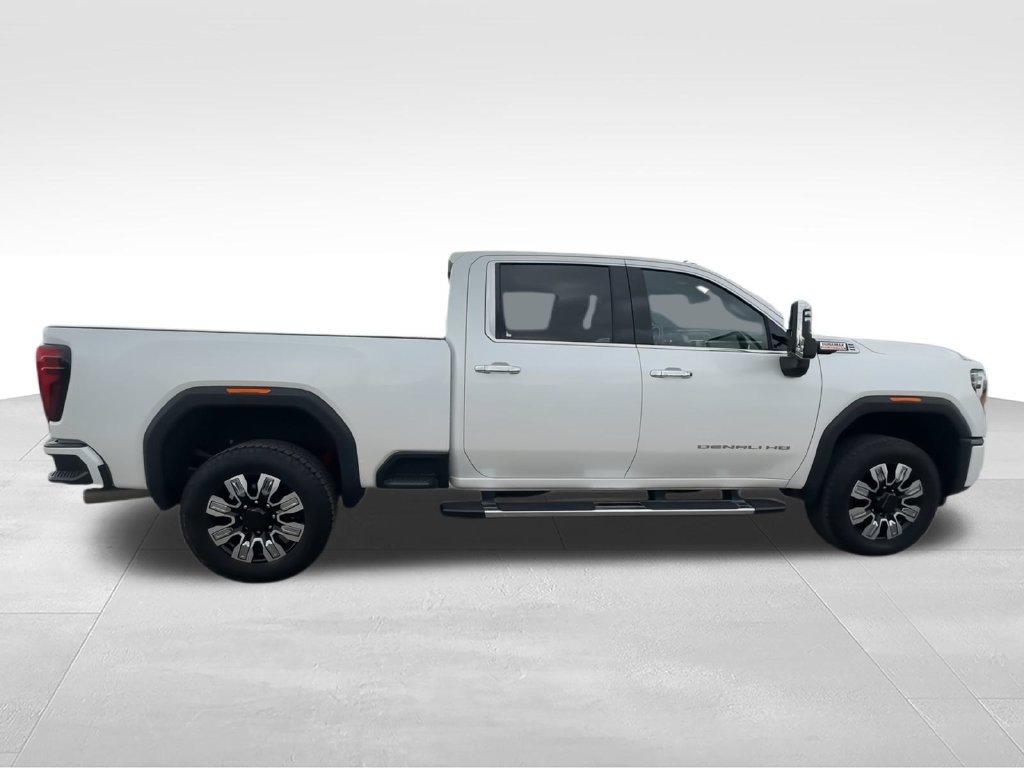 Used 2024 GMC Sierra 2500 Denali w/ Technology Package AWD/4WD image 9