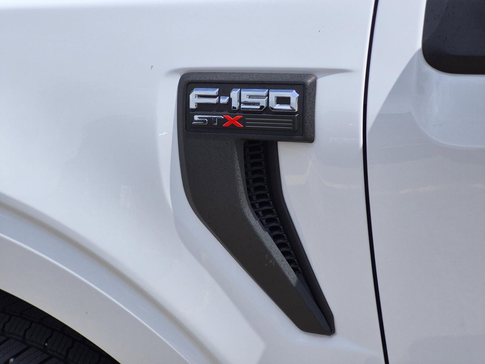 Used 2022 Ford F150 XL w/ STX Appearance Package AWD/4WD image 11