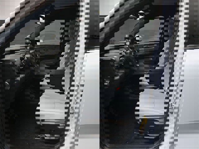 New 2025 Volvo EX30 Ultra w/ Climate Package image 17