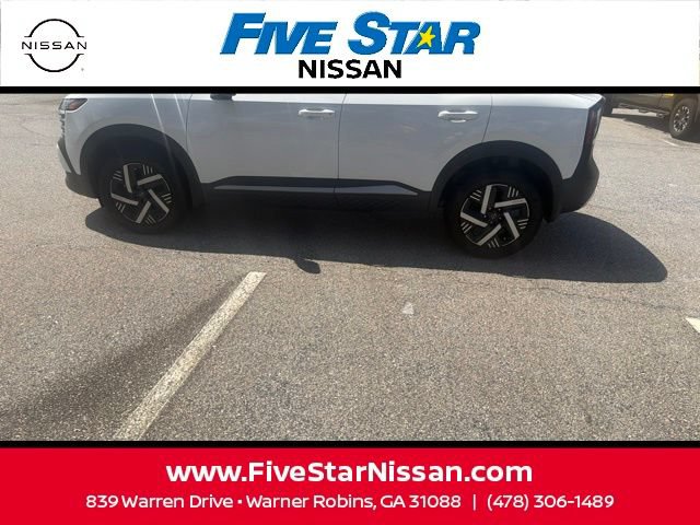 Used 2026 Nissan Kicks SV FWD image 14