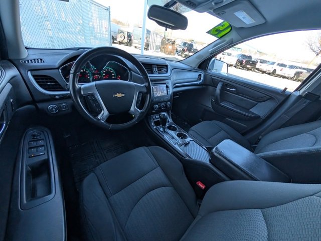 Used 2015 Chevrolet Traverse LT w/ Style and Technology Package image 5