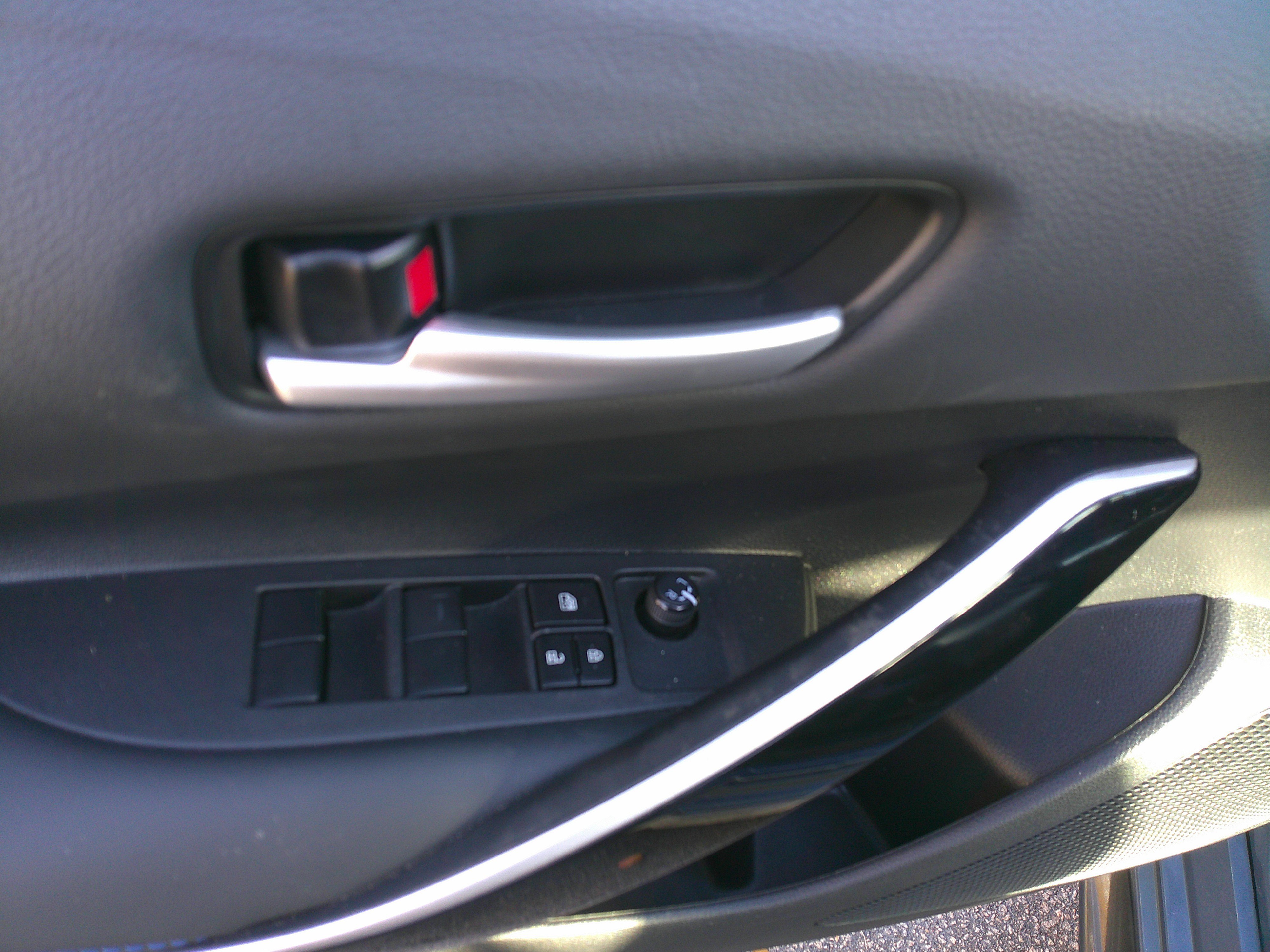 Used 2021 Toyota Corolla XSE image 18