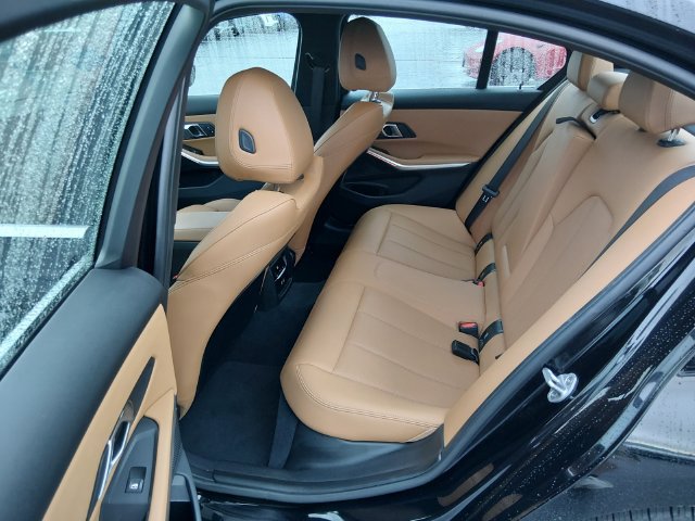Used 2025 BMW 330i Sedan RWD image 14