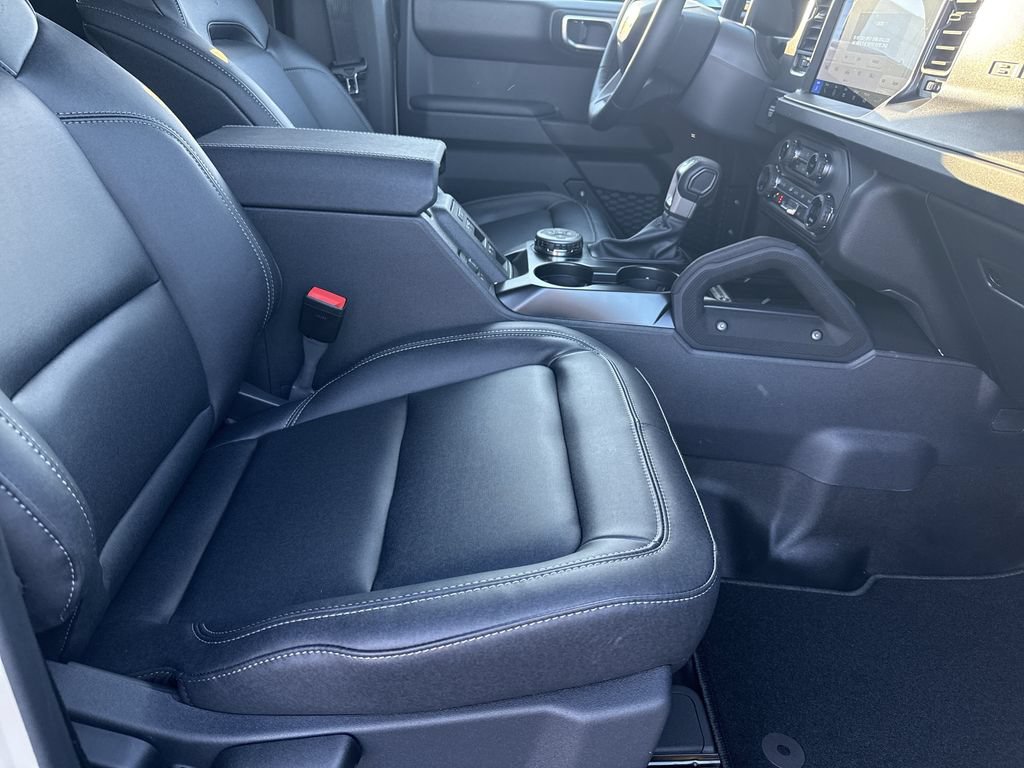 New 2025 Ford Bronco Badlands w/ Sasquatch Package AWD/4WD image 14