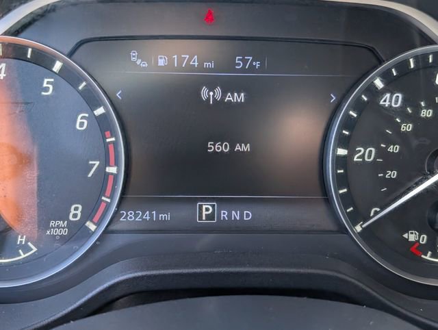 Used 2022 Nissan Titan S image 33