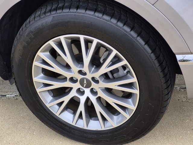 Used 2024 Genesis GV80 2.5T AWD/4WD image 9