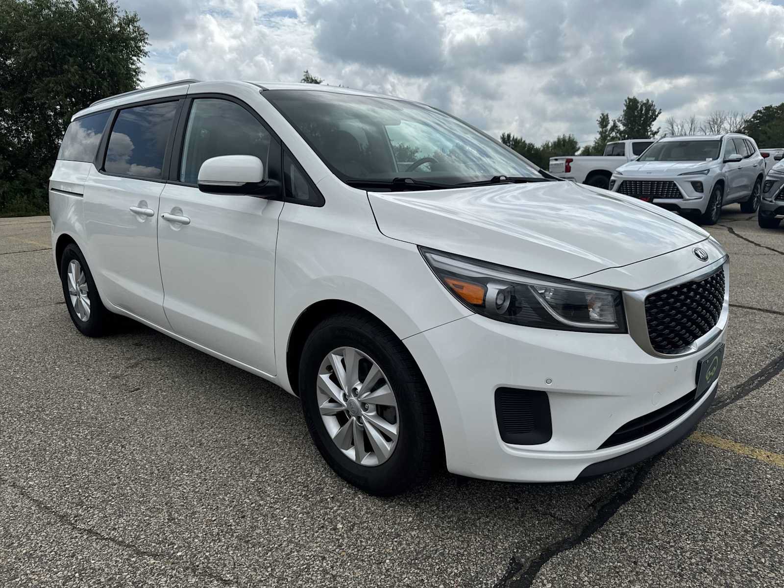 Used 2016 Kia Sedona LX w/ LX Essentials Premium Package FWD image 8
