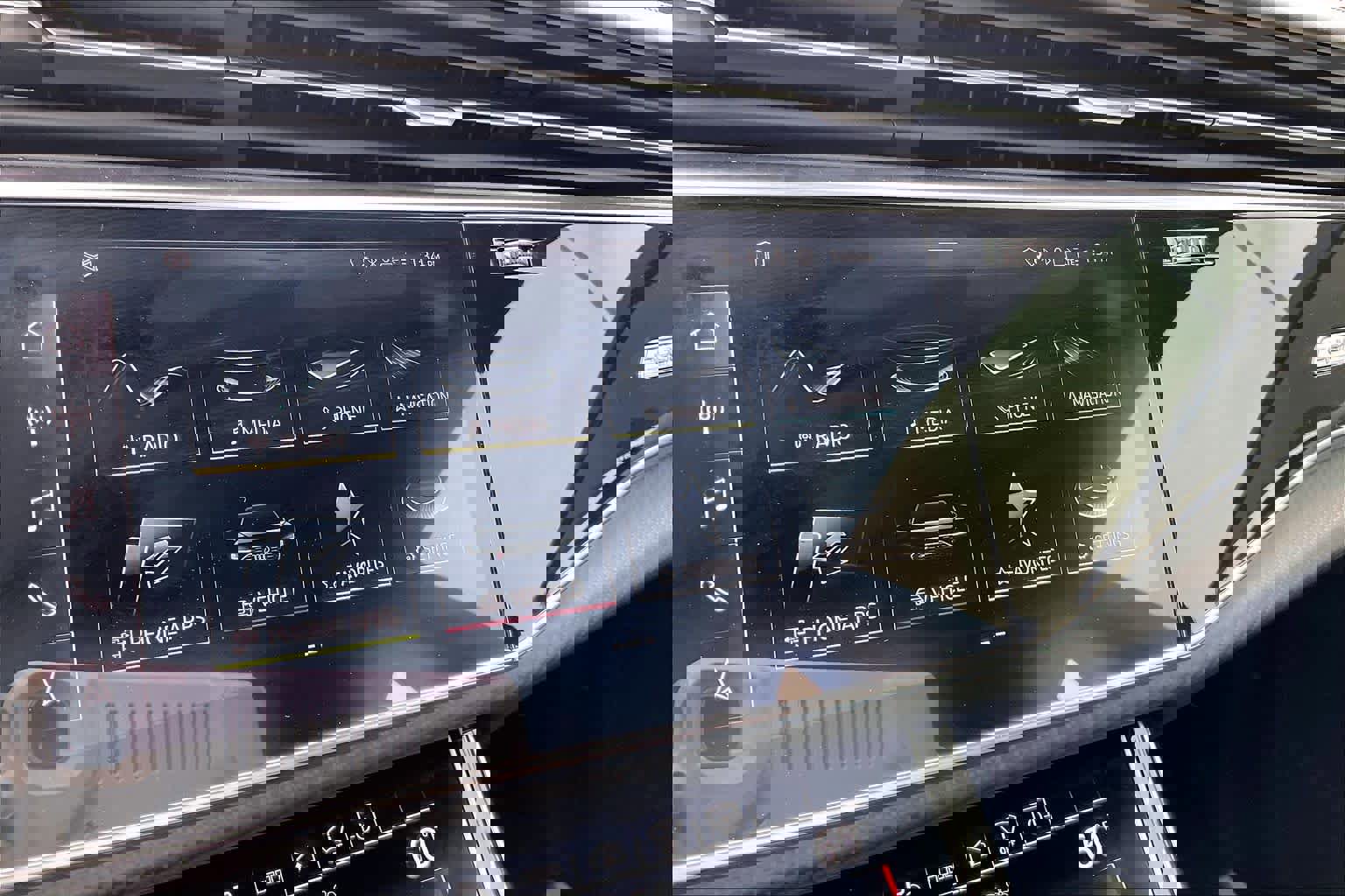 Used 2023 Audi RS Q8 AWD/4WD image 14