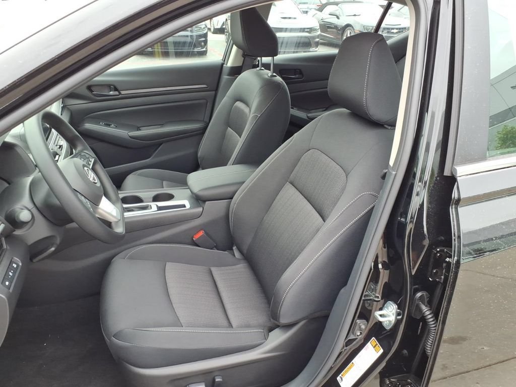 New 2026 Nissan Altima 2.5 SV FWD image 12