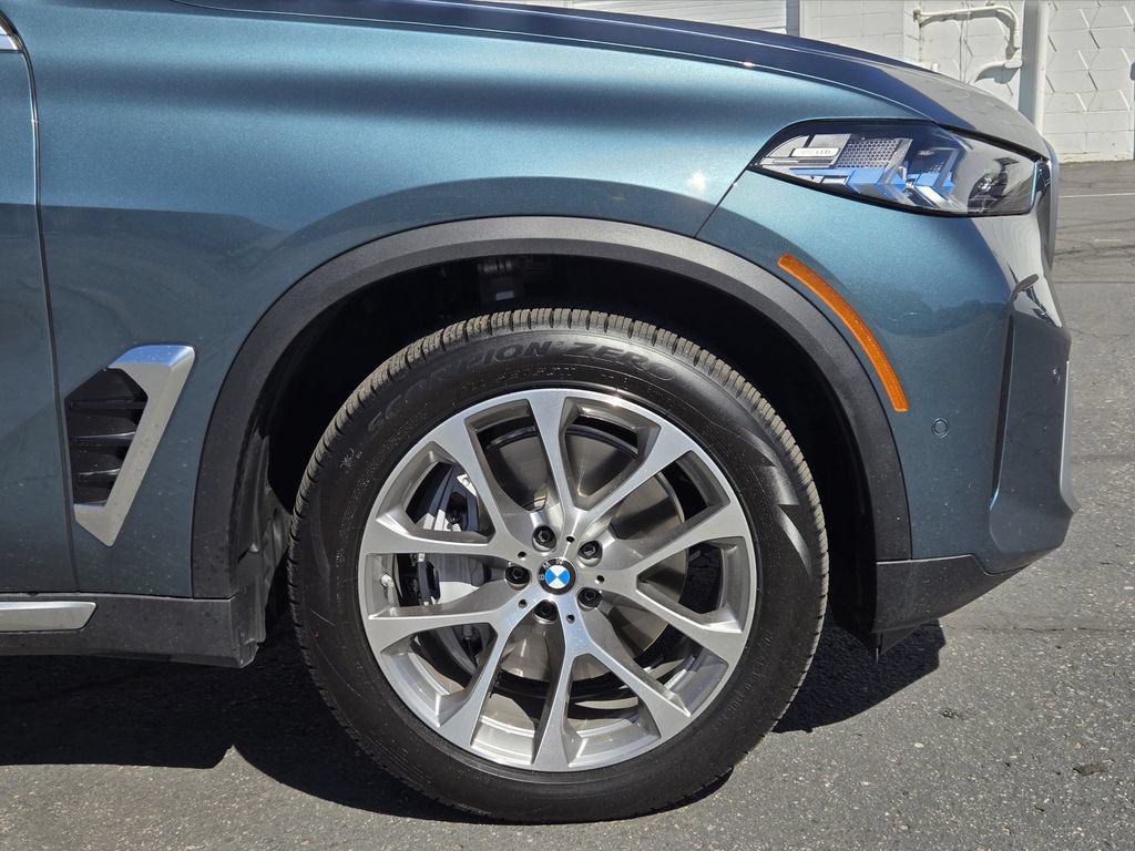 Certified 2026 BMW X5 xDrive50e w/ Premium Package AWD/4WD image 11