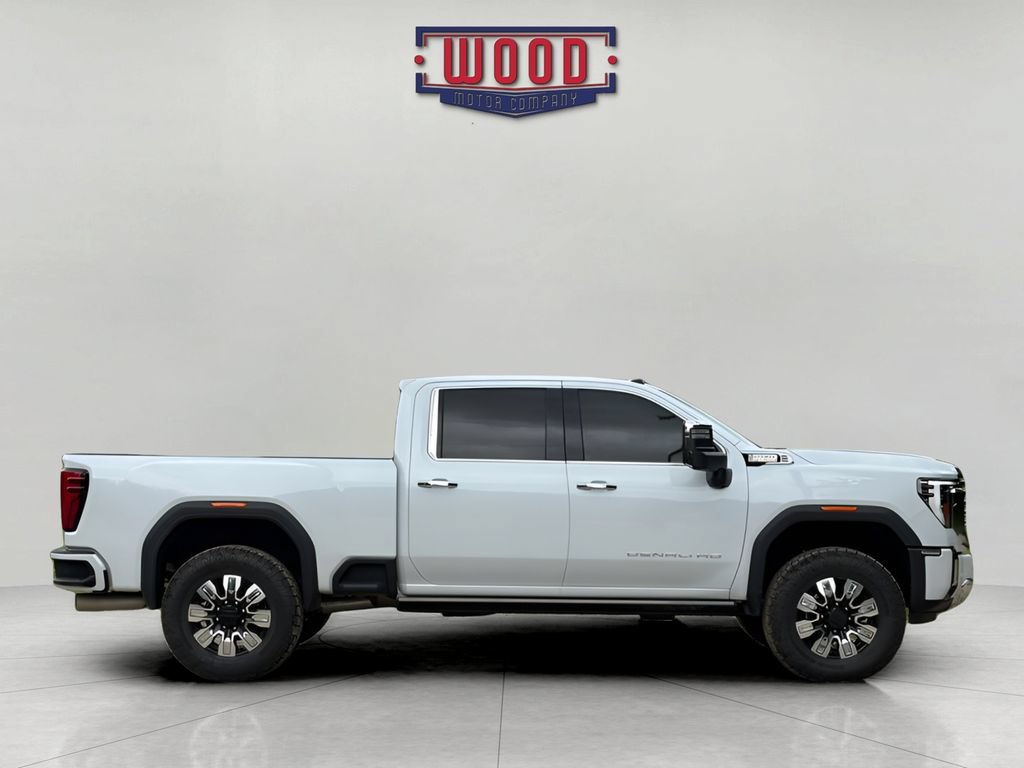 Used 2026 GMC Sierra 3500 Denali w/ Denali Reserve Package AWD/4WD image 2