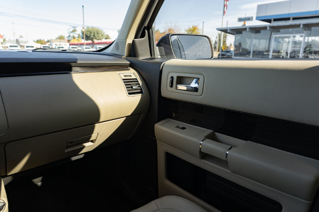 Used 2018 Ford Flex SEL w/ Equipment Group 202A AWD/4WD image 11