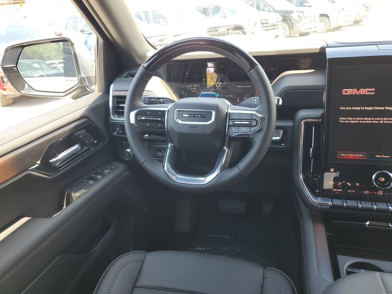 New 2026 GMC Yukon XL Denali w/ Denali Reserve Package AWD/4WD image 13