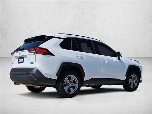Used 2023 Toyota RAV4 LE AWD/4WD image 5
