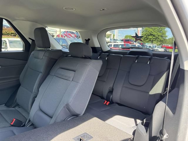 Used 2026 Ford Explorer Active AWD/4WD image 19