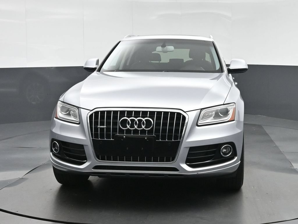 Used 2016 Audi Q5 2.0T Premium Plus w/ Technology Package AWD/4WD image 2