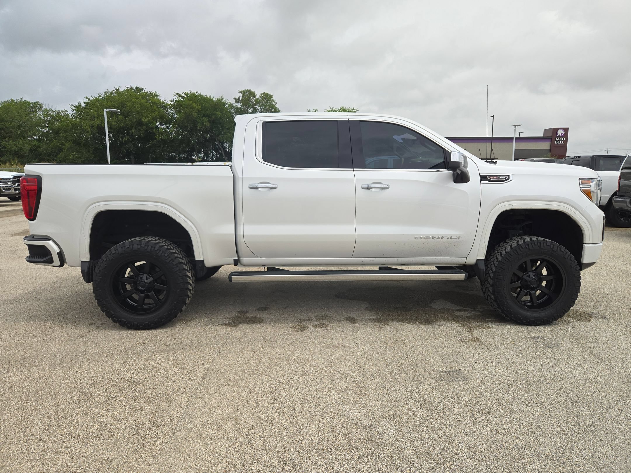 Used 2020 GMC Sierra 1500 Denali w/ Denali Ultimate Package AWD/4WD image 2