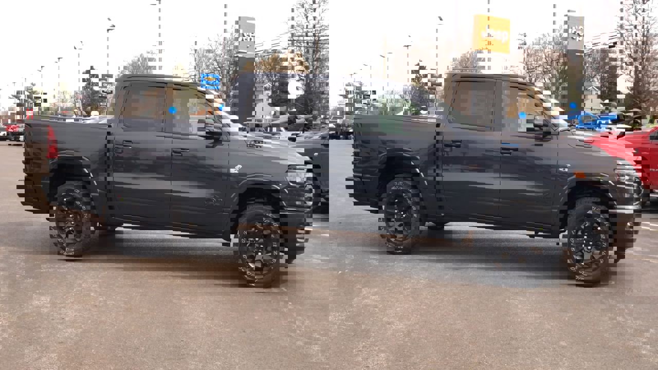 New 2026 RAM 1500 4x4 Crew Cab image 9