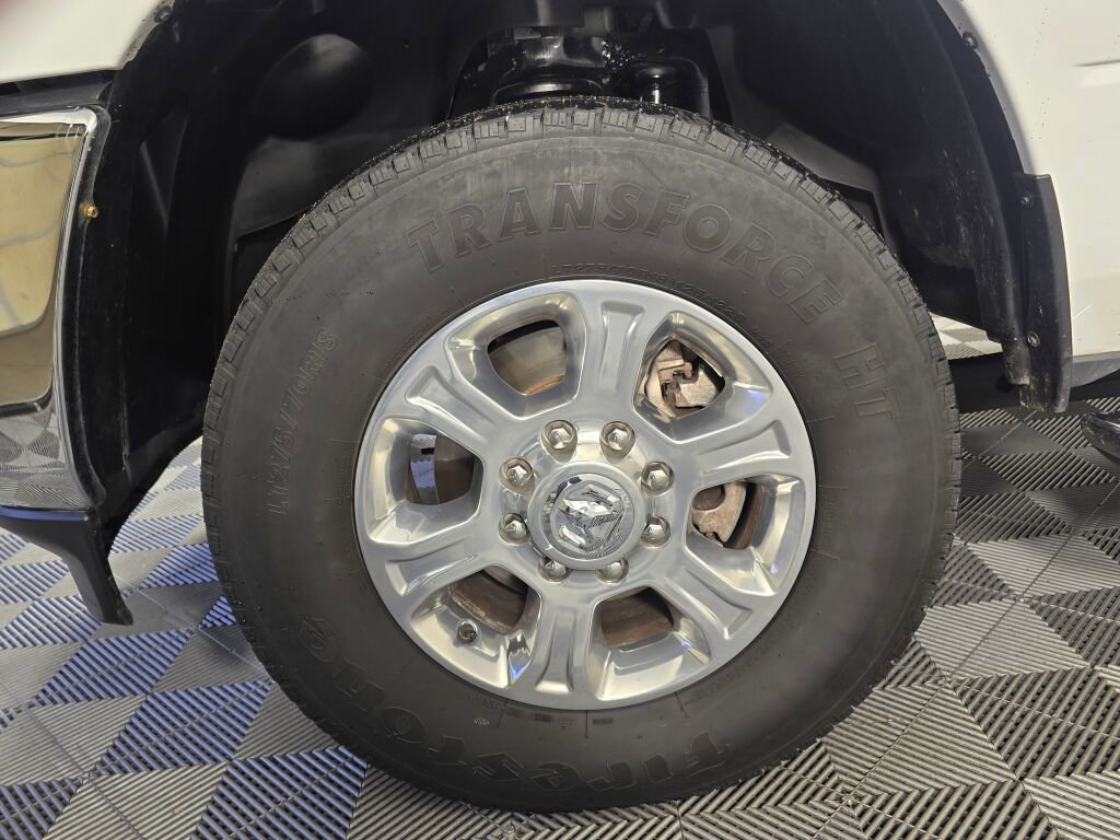 Used 2023 RAM 3500 Big Horn w/ Level 1 Equipment Group image 9