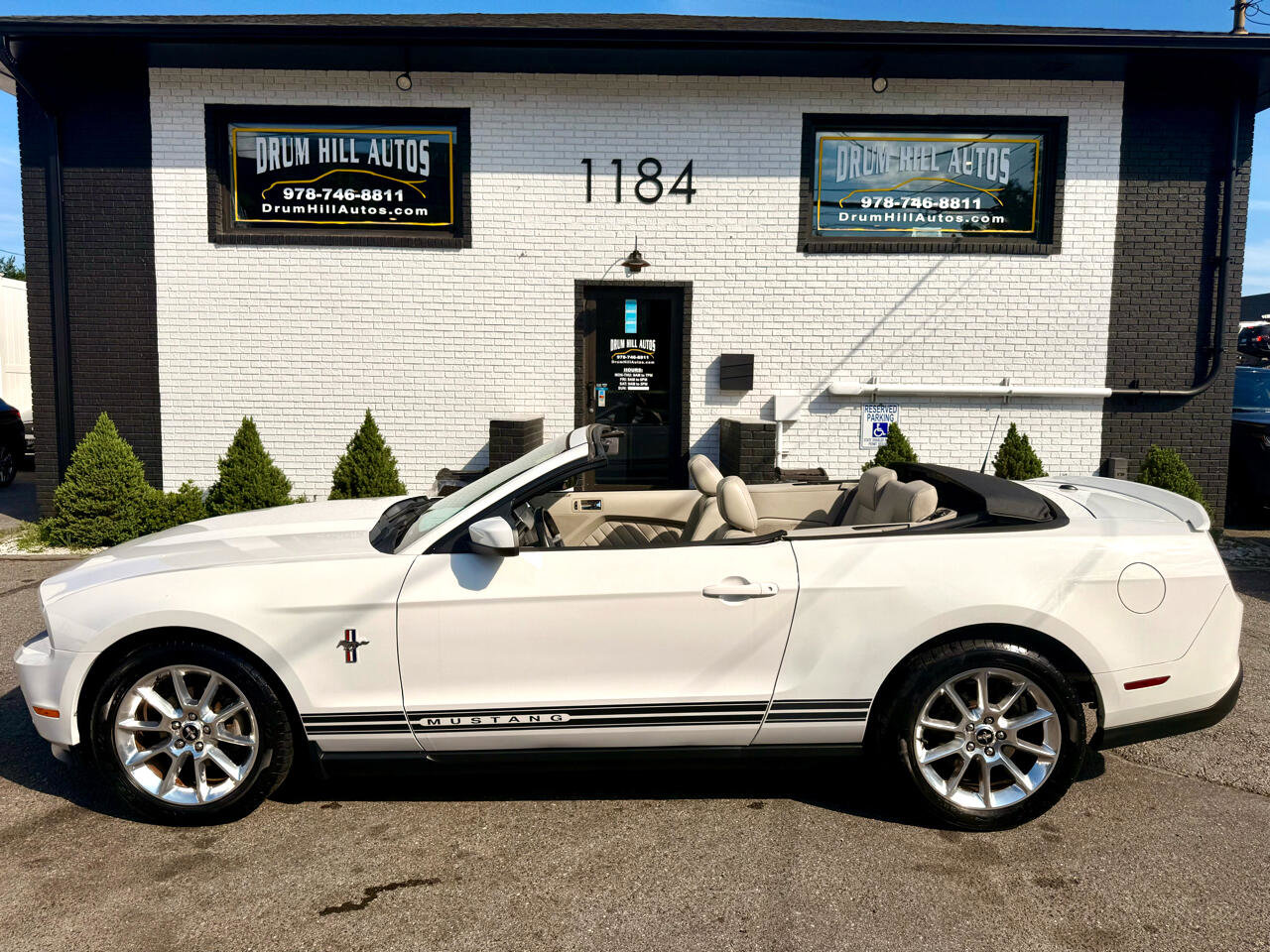 Used 2010 Ford Mustang Convertible image 32