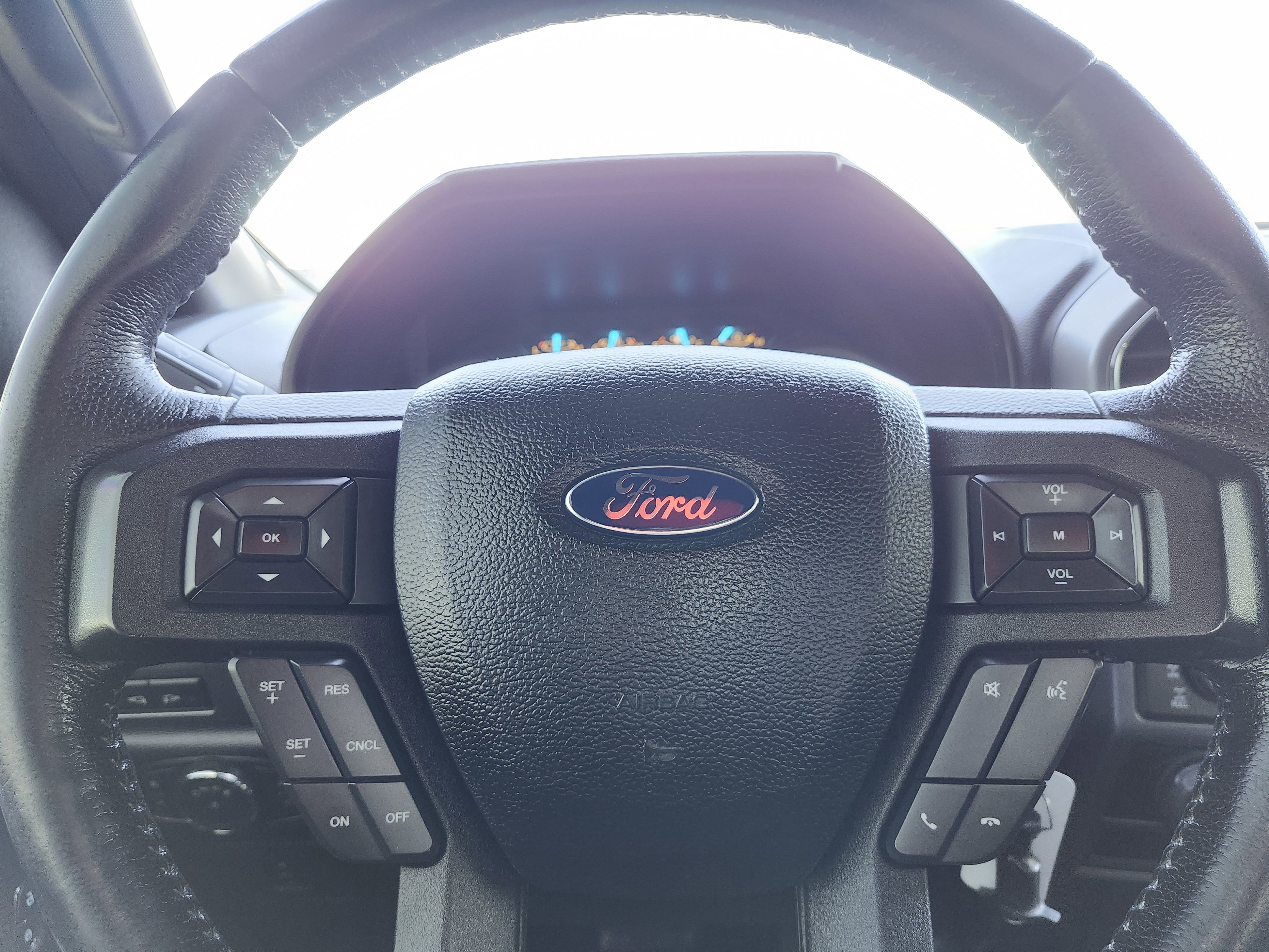 Used 2016 Ford F150 XLT w/ Equipment Group 302A Luxury image 28