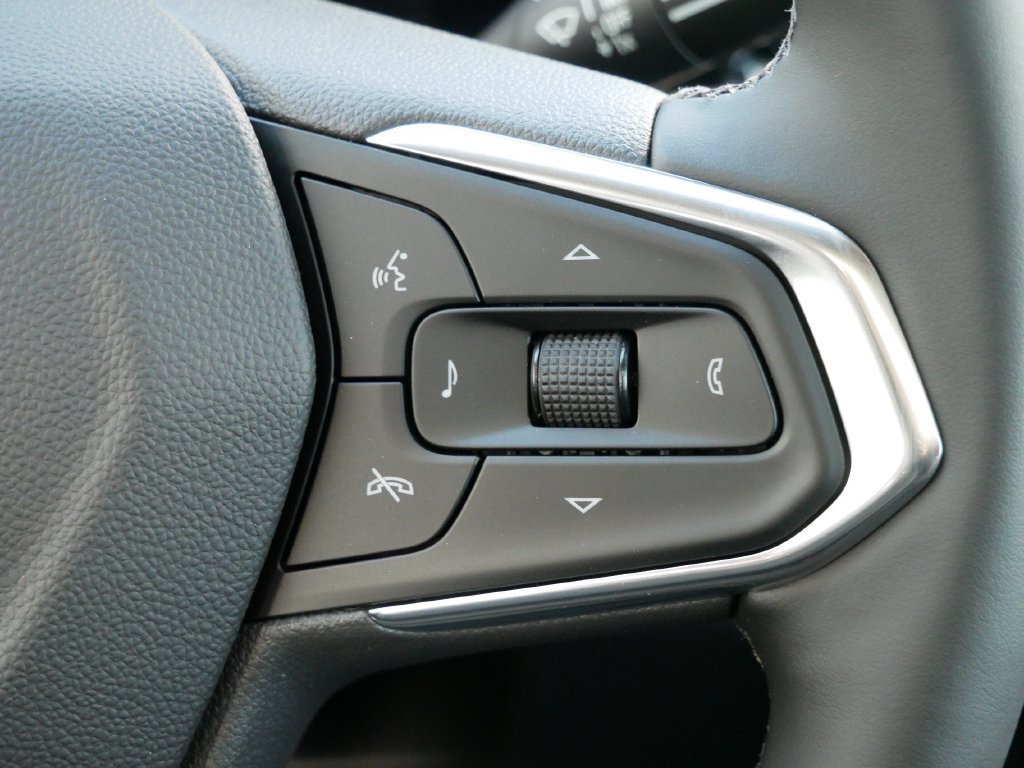 New 2026 Chevrolet Trax ACTIV w/ Sunroof Package FWD image 24