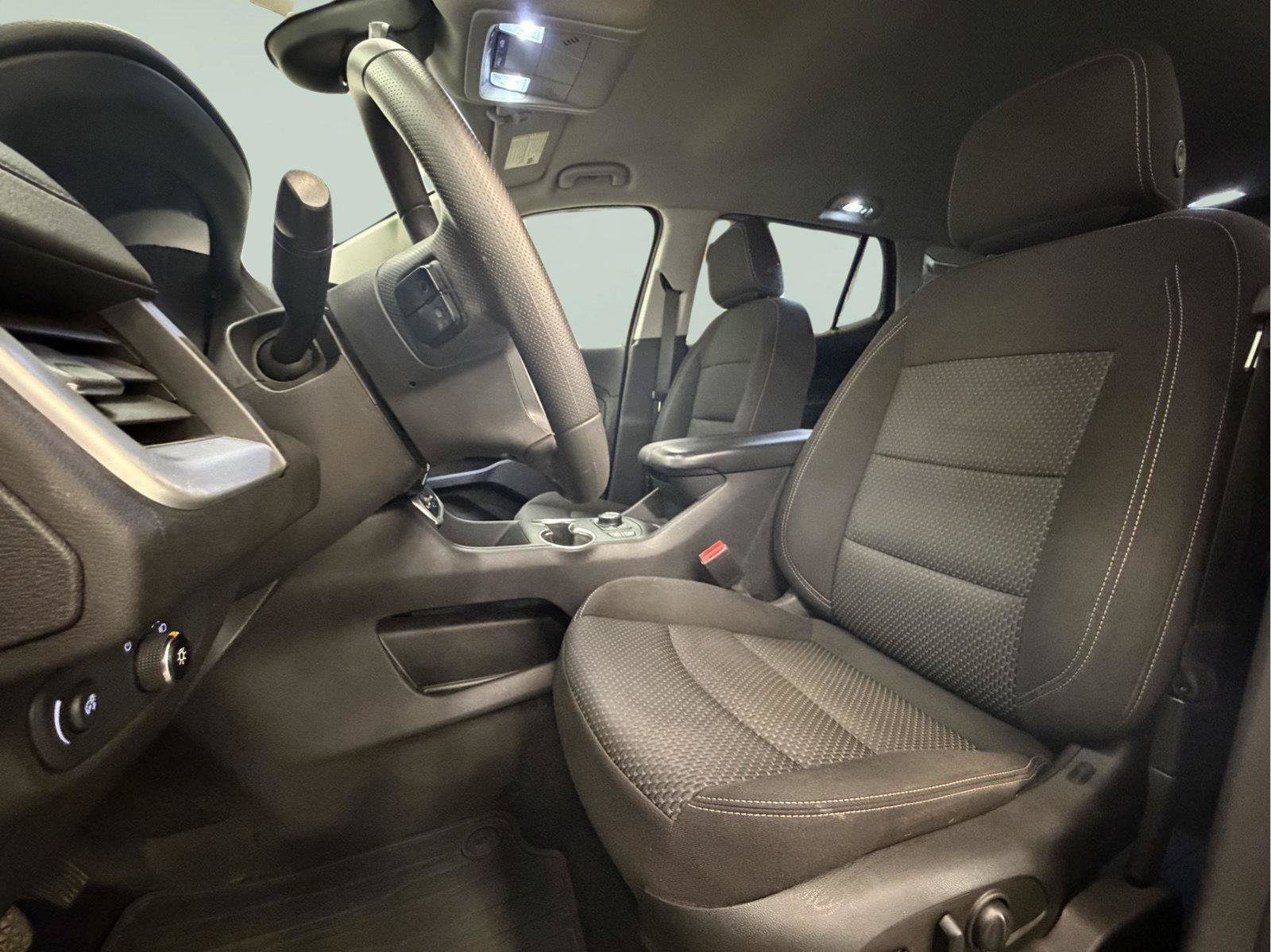 Used 2022 GMC Terrain SLE w/ Driver Convenience Package AWD/4WD image 26