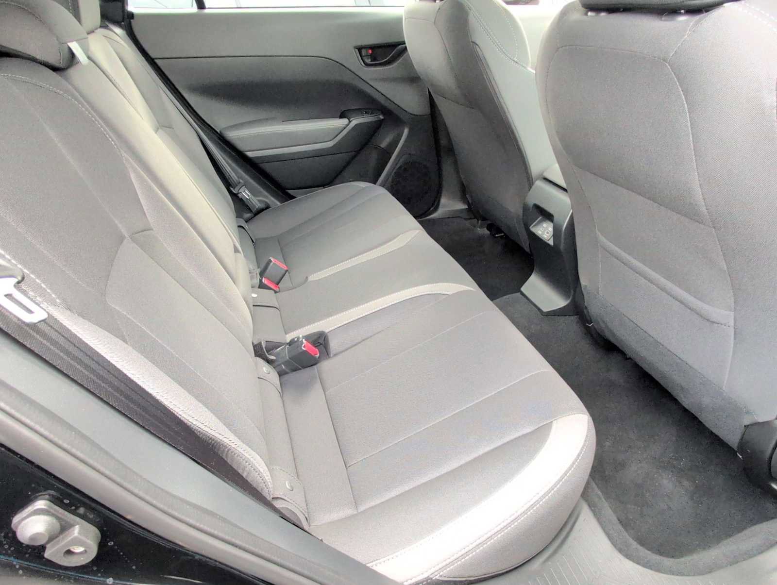 Used 2025 Subaru Crosstrek 2.0i Premium image 20