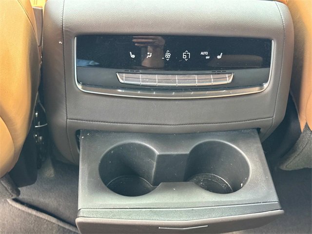 Used 2021 Cadillac Escalade Sport w/ Driver Assist Tech Package image 18