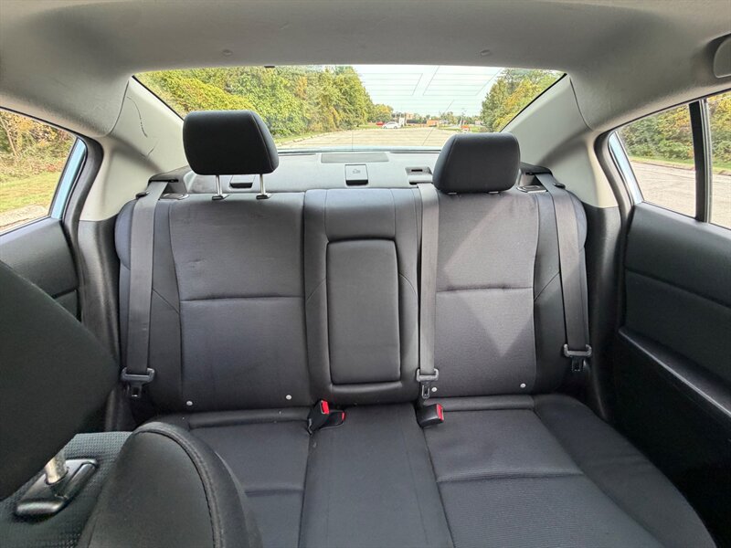 Used 2010 MAZDA MAZDA3 s Sport FWD image 11