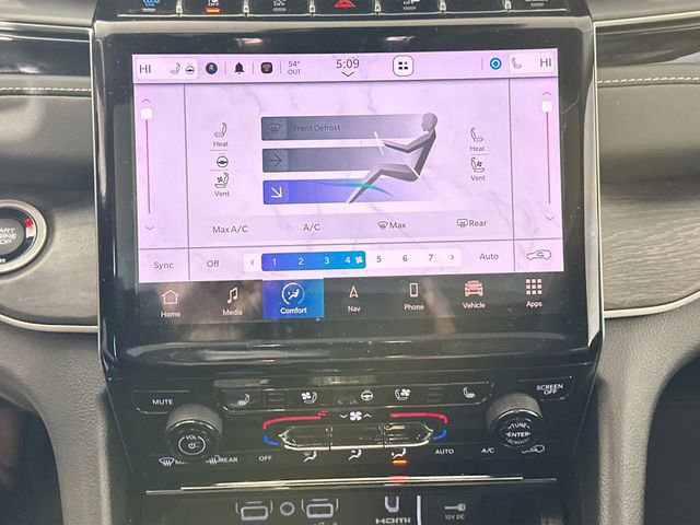 Used 2023 Jeep Grand Cherokee 30th Anniversary image 18