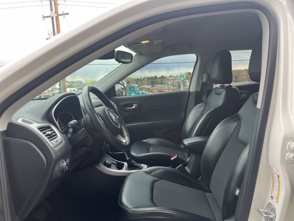 Used 2019 Jeep Compass Latitude w/ Cold Weather Group image 8