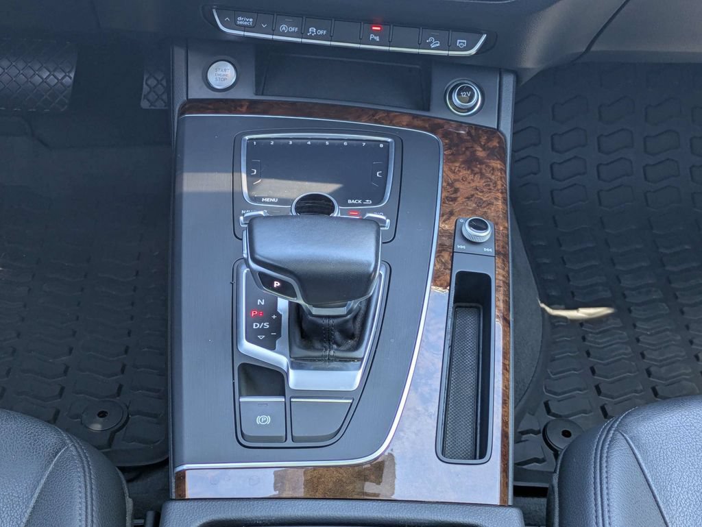Used 2018 Audi Q5 2.0T Premium Plus w/ Premium Plus Package AWD/4WD image 21