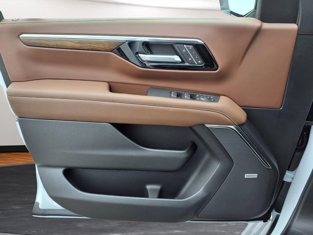 New 2026 Chevrolet Tahoe High Country AWD/4WD image 14