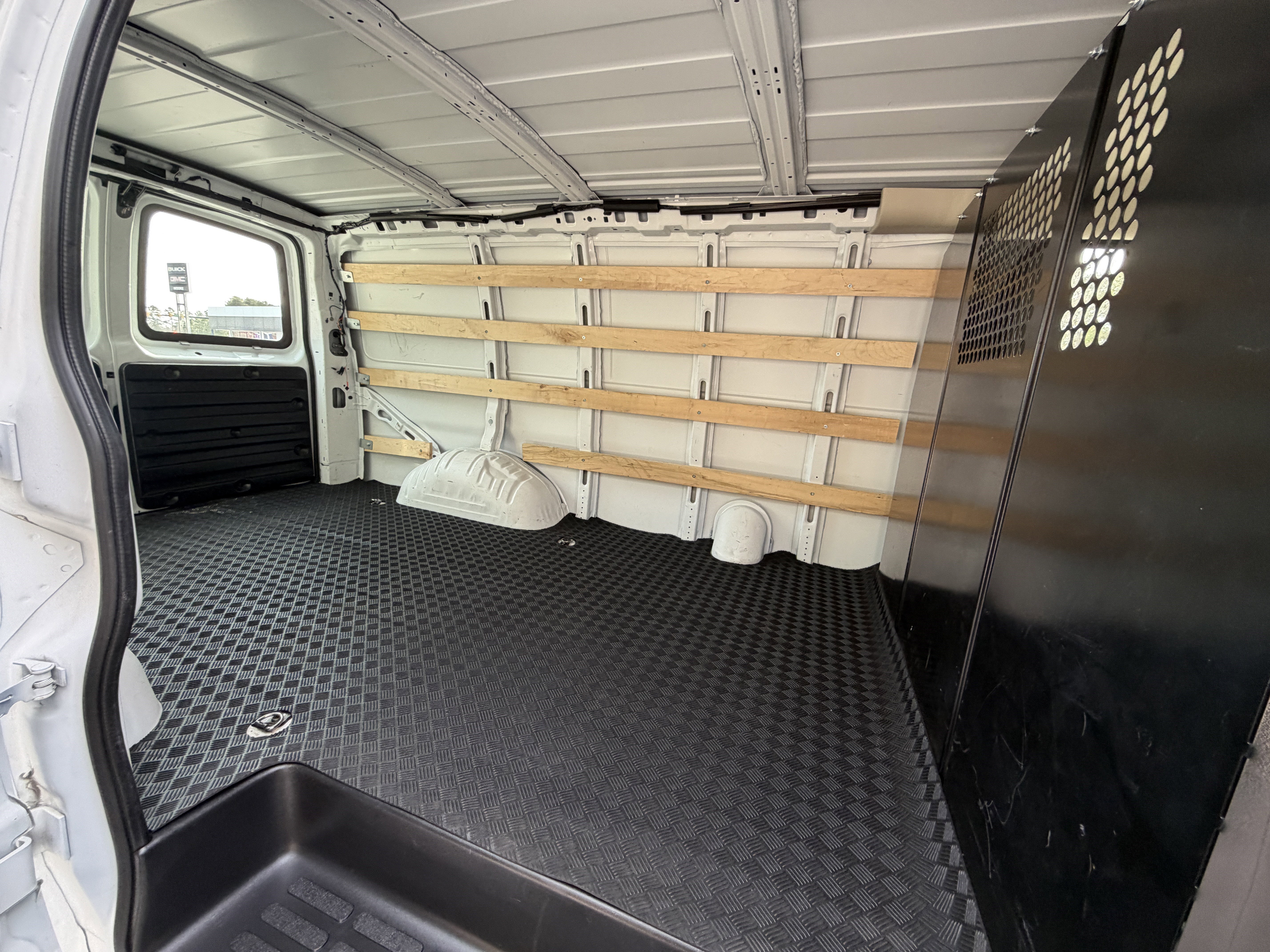 Used 2024 Chevrolet Express 2500 Work Van w/ Driver Convenience Package image 16