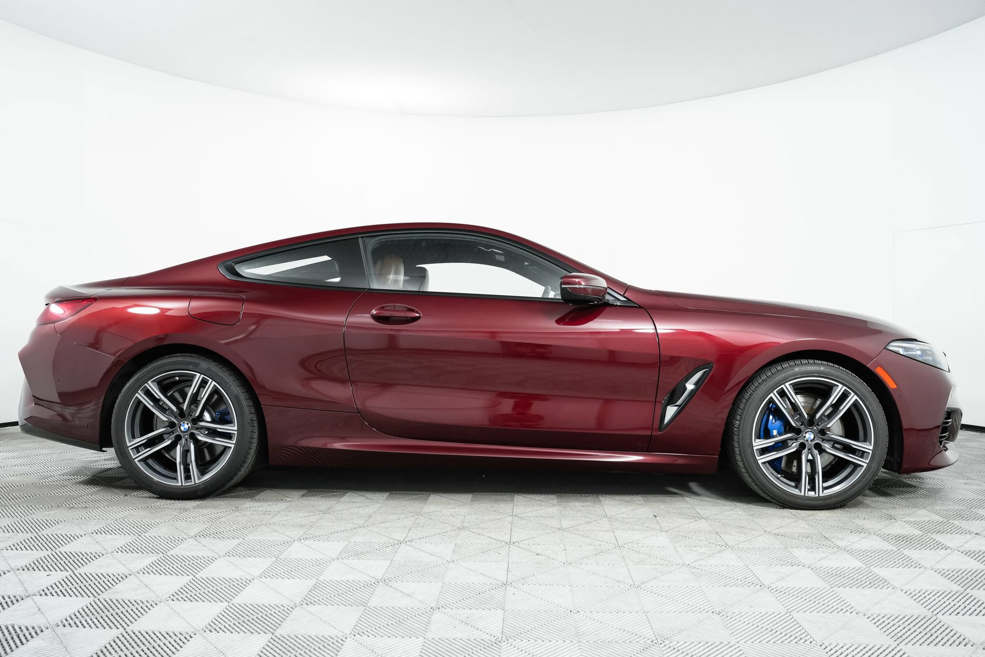 Used 2023 BMW 840i xDrive Coupe AWD/4WD image 8