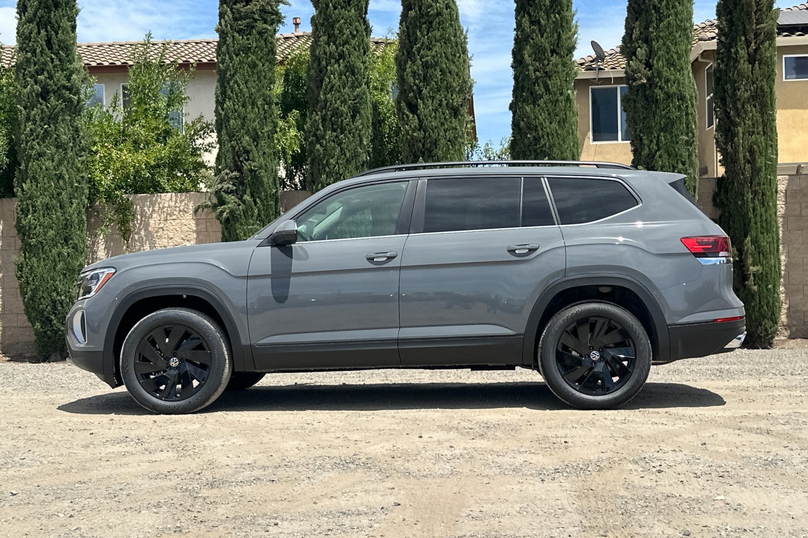 New 2026 Volkswagen Atlas SE FWD image 7