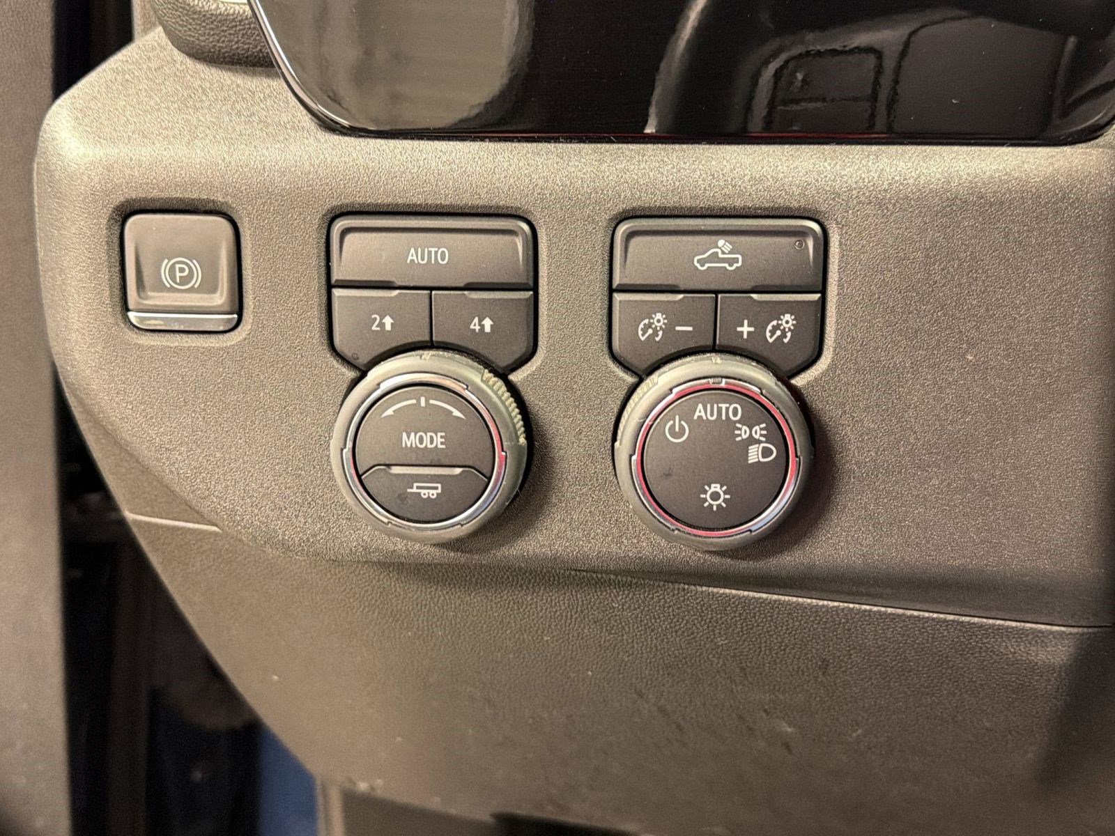 Used 2023 Chevrolet Silverado 1500 LT image 27