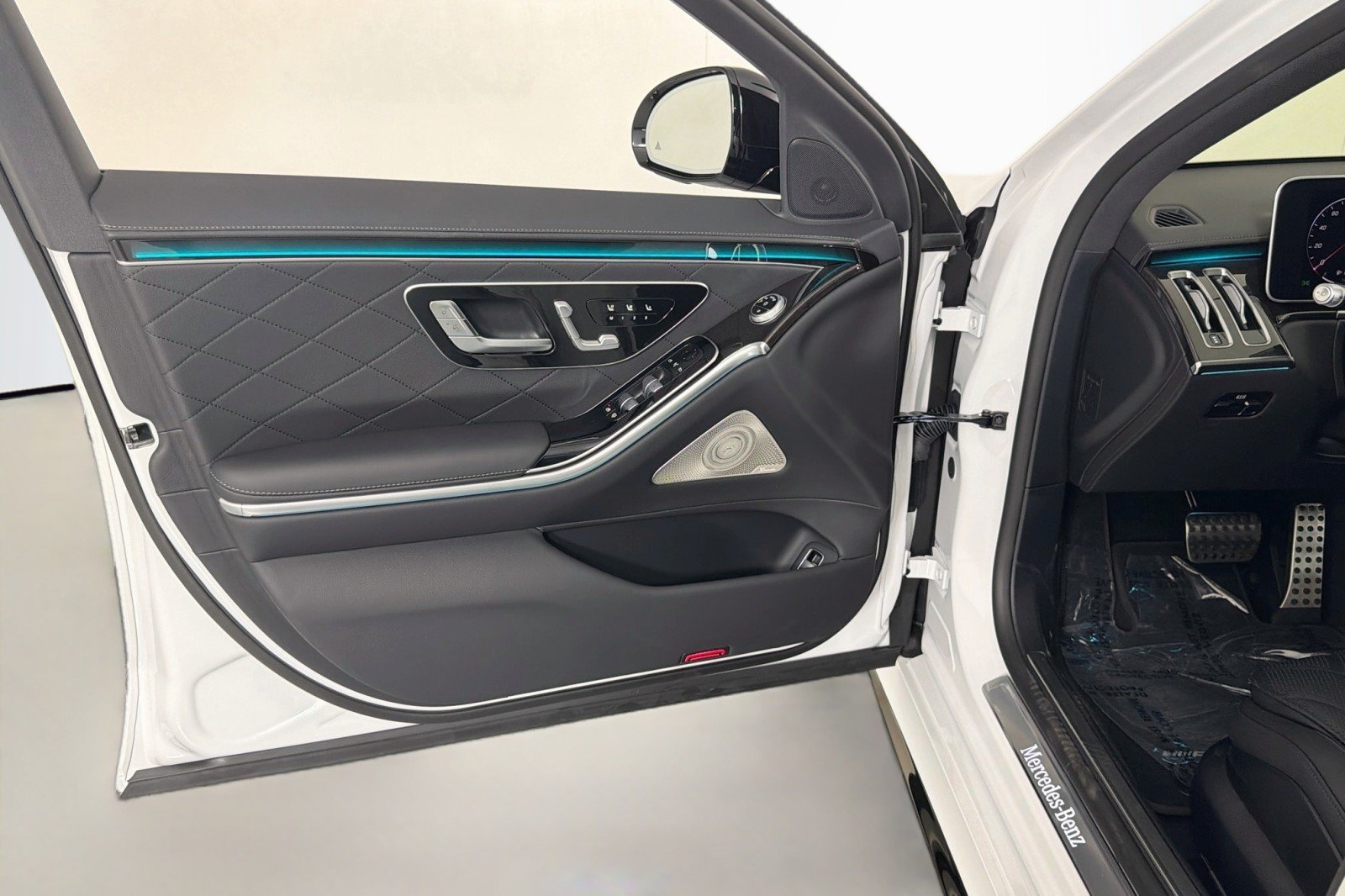 New 2026 Mercedes-Benz S 500 4MATIC image 20