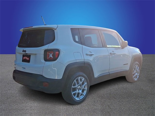 Used 2023 Jeep Renegade Latitude image 4