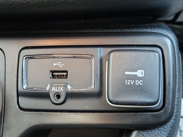 Used 2019 Jeep Renegade Sport image 24