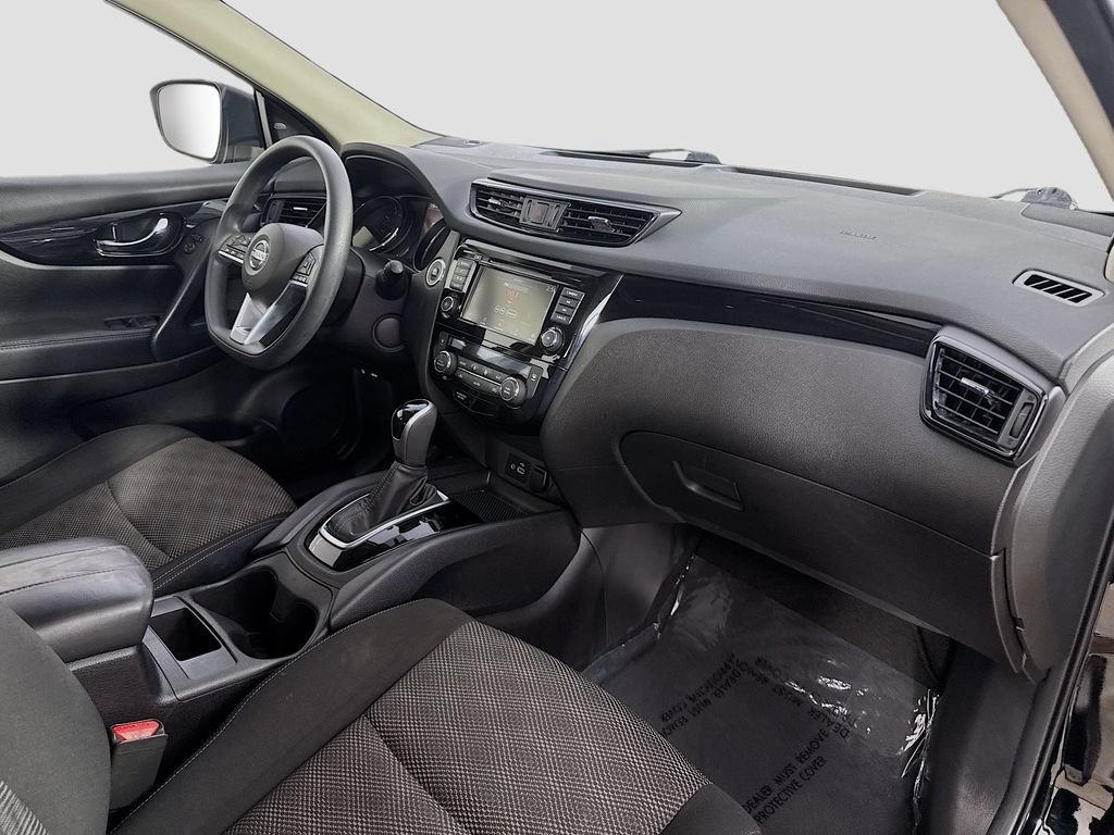 Used 2020 Nissan Rogue Sport SV AWD/4WD image 32