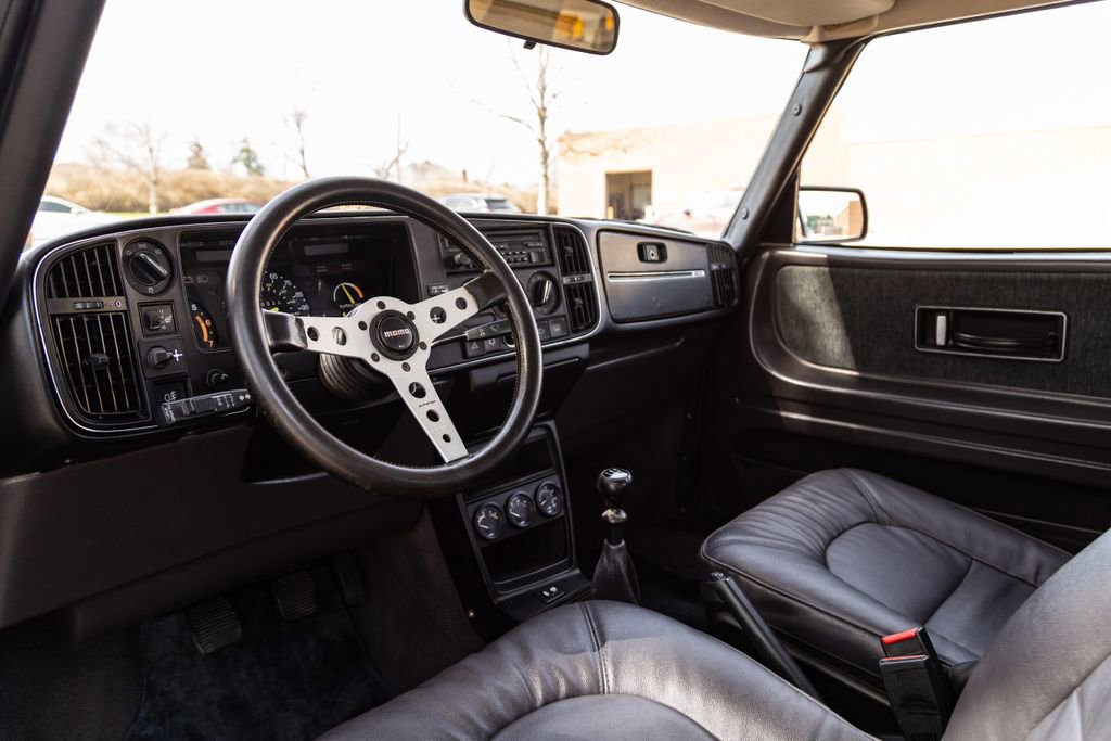 Used 1988 Saab 900 Turbo image 15