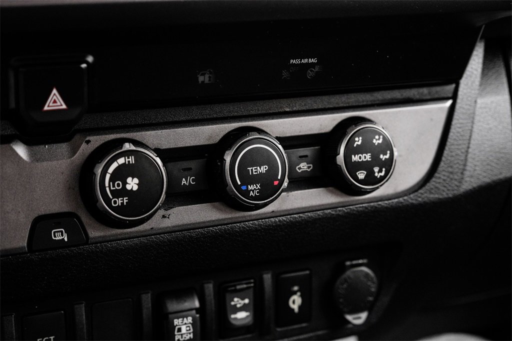 Used 2019 Toyota Tacoma TRD Off-Road image 23