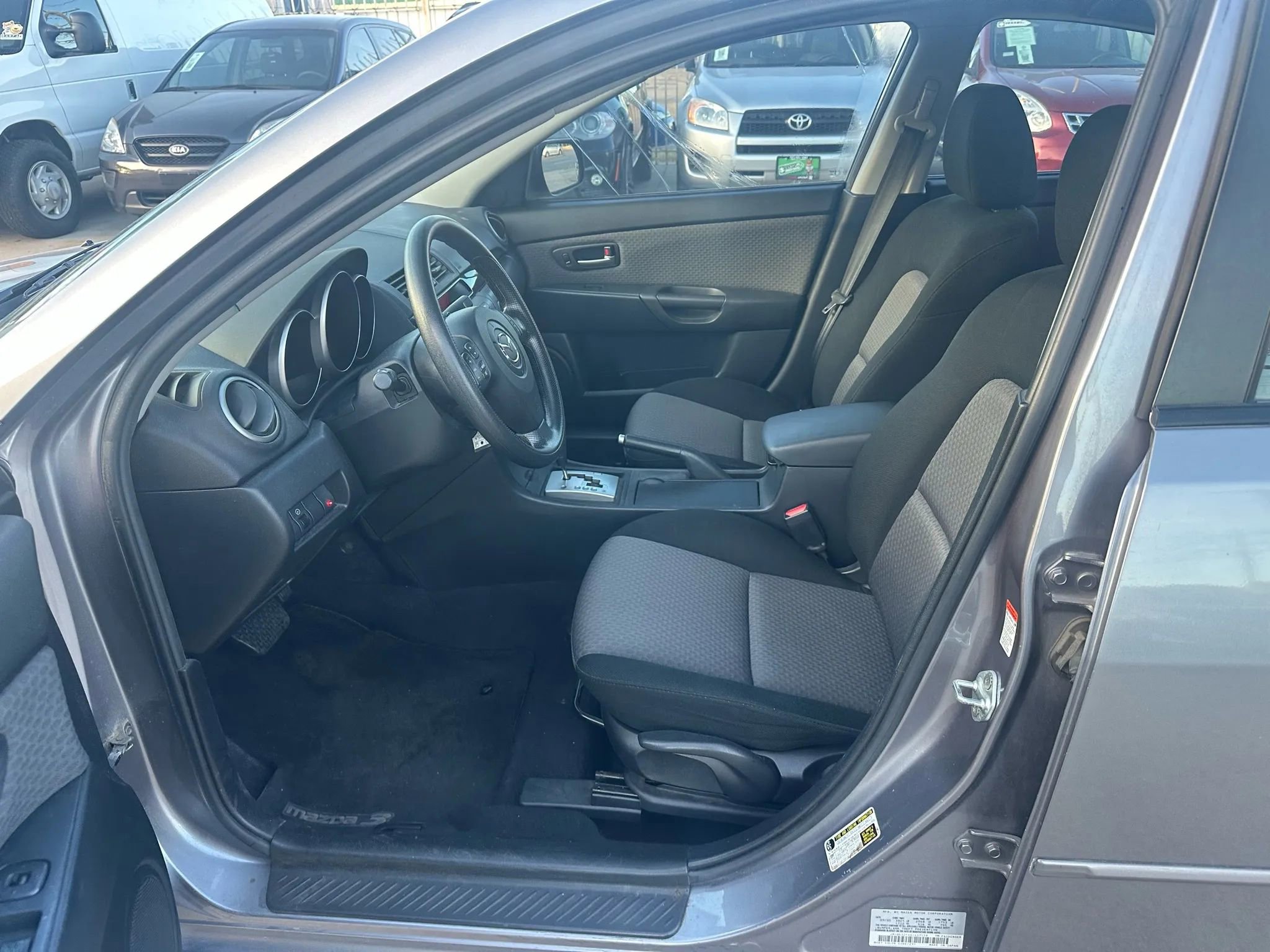 Used 2006 MAZDA MAZDA3 i Touring image 4