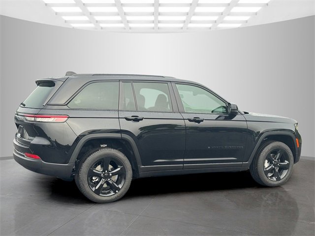 New 2025 Jeep Grand Cherokee Limited image 5