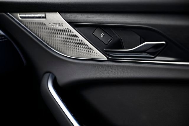 New 2026 Jaguar F-PACE R-Dynamic S AWD/4WD image 44