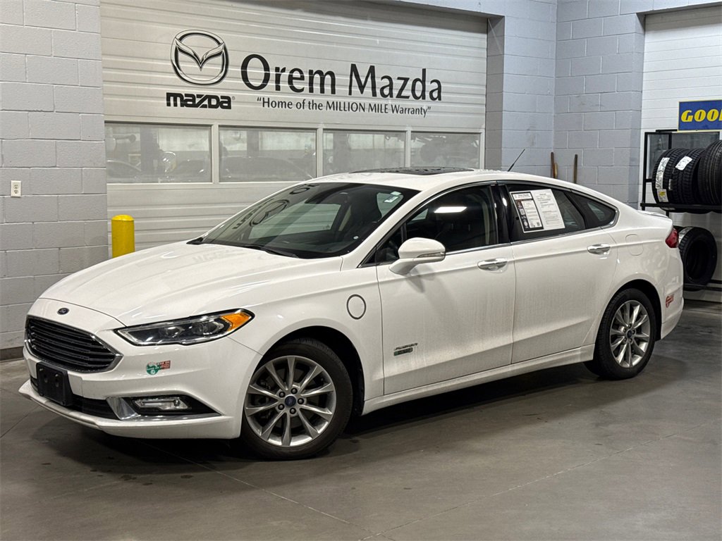 Used 2018 Ford Fusion Energi Titanium image 1