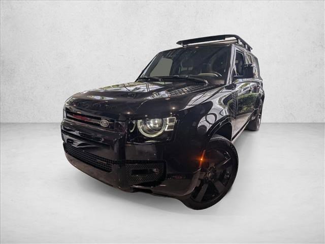 Used 2023 Land Rover Defender 130 X-Dynamic SE image 1
